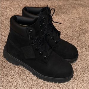 Kids/ Women’s Timberland Boots Black